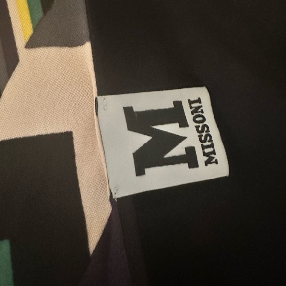 AUTHENTIC M by MISSONI SIZE MEDIUM BEAUTIFUL GEOMETRIC MINI-DRESS/TUNIC - Picture 3 of 7